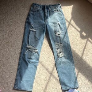 curvy ultra high rise hollister jeans